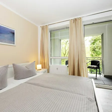 Hotel _brise_ Am Buchenpark 3*